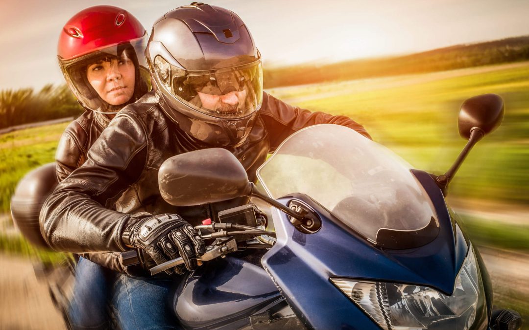 Conseils assurance moto : les procédures passager moto